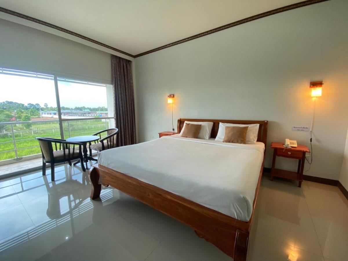 Mayuree Resort Udon Thani Exteriör bild