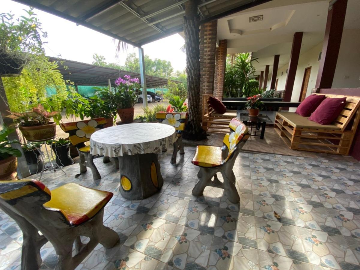 Mayuree Resort Udon Thani Exteriör bild